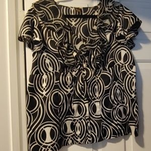 Blk/wht print blouse button- front blouse with ruf